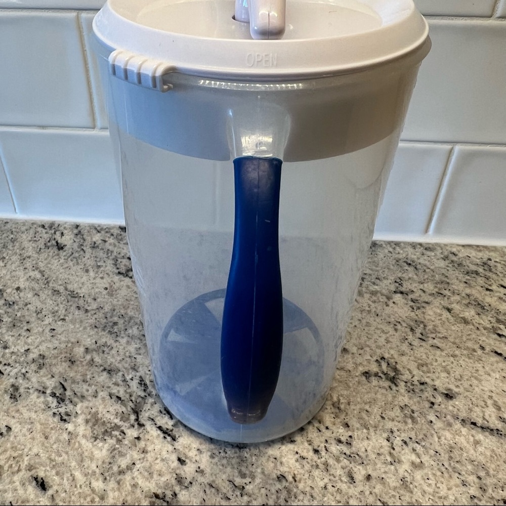 Dr. Brown’s Formula Mixing Pitcher - Picture 7 of 8